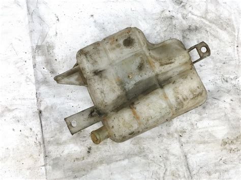 Used Used Expansion Tank Coolant RADIATOR EXPANSION TANK BOTTLE