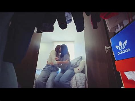 Maria no podemos seguir engañado a tu hermanastro XVIDEOS