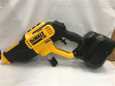 DEWALT DCPW550B 20V 550 PSI 1.0 GPM Water Cordless Electric Power ...