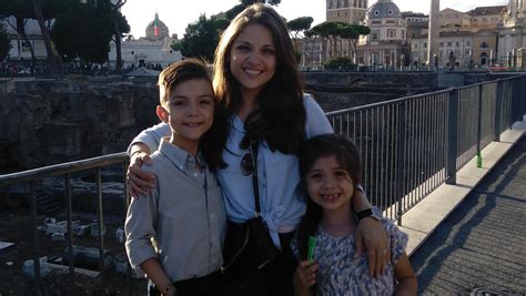 Fundraiser by Damaris Mata : Our beloved Dina