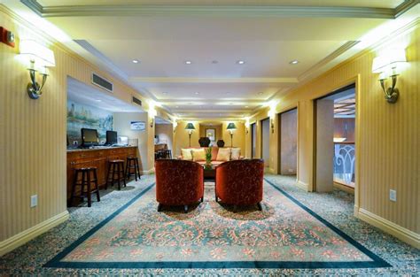 NYC Four-Star Hotel Amenities & Services | San Carlos Hotel