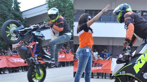 International Stunts On Ktm Duke 390 Youtube