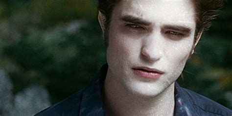 "That's Screwing Us Even More": Twilight Star Recalls Robert Pattinson ...