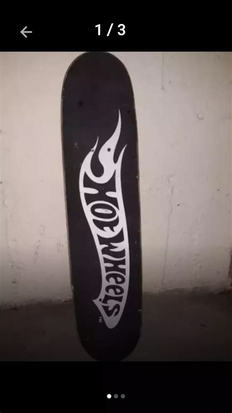 SKATEBOARD HOT WHEELS