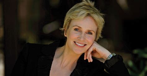 Jane Lynch Age, Net worth: Weight, Wife, Kids, Bio-Wiki 2024| The Personage