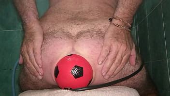Enorme Pelota Hinchable de cm de Ancho estirando mi ano al máximo en Cámara Lenta XVIDEOS