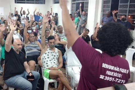 Servidores P Blicos Municipais De Jacare Aprovam Estado De Greve