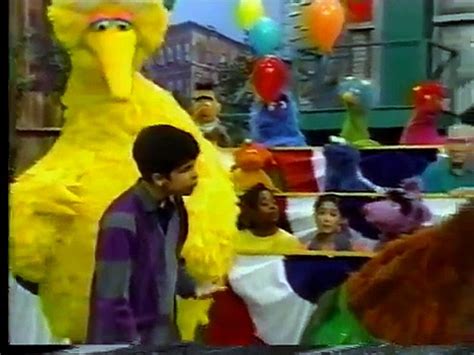 Sesame Street Snuffleupagus American Day Parade Dailymotion Video