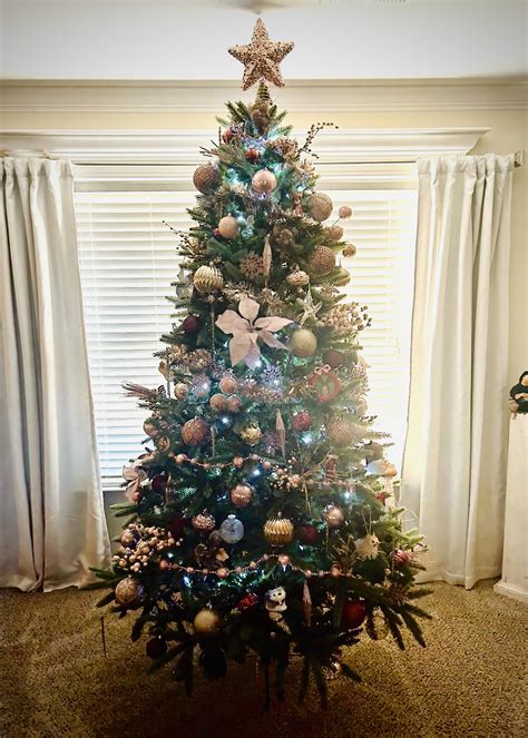 Our tree. 2023. : r/ChristmasDecorating