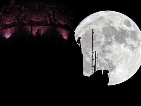 What Is a Supermoon?