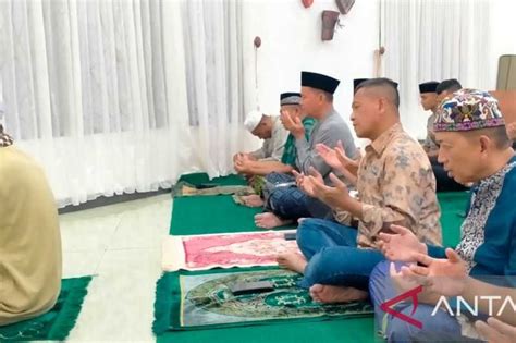 Kodam Pattimura Gelar Doa Bersama Untuk Prajurit TNI Yang Tugas Di