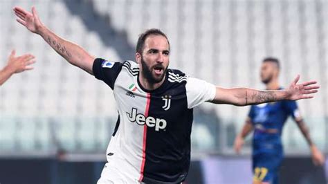 Higuain Sr Gonzalo A Fine Anno Lascer Il Calcio