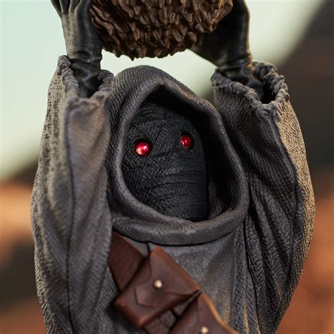 Gentle Giant Ltd. Debuts New and Holiday Star Wars Jawa Statues