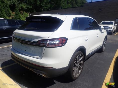 2022 Pristine White Metallic Tri Coat Lincoln Nautilus Reserve AWD