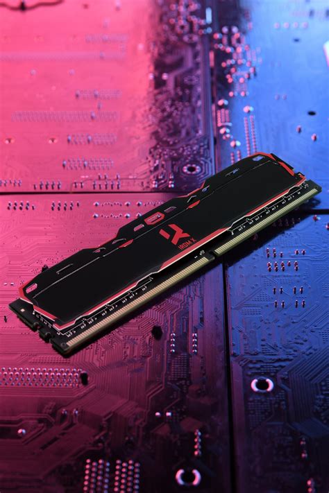 Pamięć RAM GoodRam DDR4 IRDM X 2x8GB KIT 2666MHz CL16 SR DIMM (IR ...