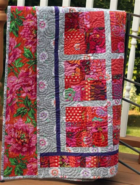 26 Lovely Striped Fabrics Kaffe Fassett Quilts Free Patterns Kaffe Fassett Quilts Quilts