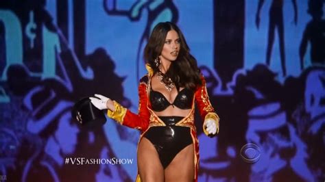 Naked Adriana Lima In The Victoria S Secret Fashion Show 2012