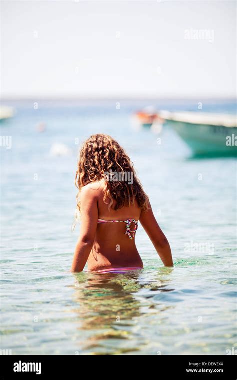 M Dchen Jahre Alt Bikini Fotos Und Bildmaterial In Hoher Aufl Sung Alamy