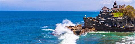 Tanah Lot Temple - A Balinese sea temple