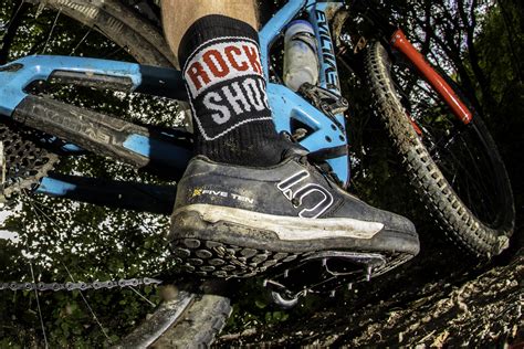 mountain bike shoes   mbr