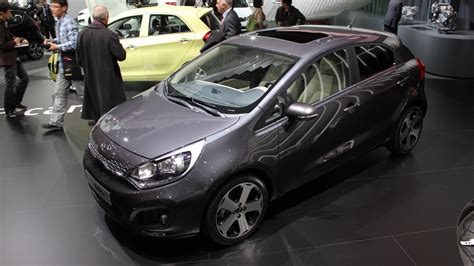 2012 Kia Rio Hatchback Live Photos 2011 Geneva Motor Show