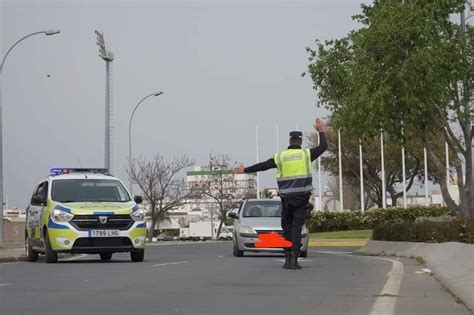 Circula En Sentido Contrario Bajo Los Efectos Del Alcohol 1 Minuto Huelva