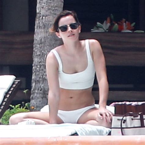 7 Sexy Hot Emma Watson Bikini Pics