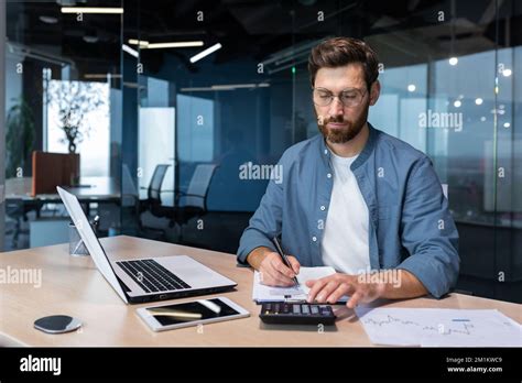 Professional Corporate Invoice Hi Res Stock Photography And Images Alamy