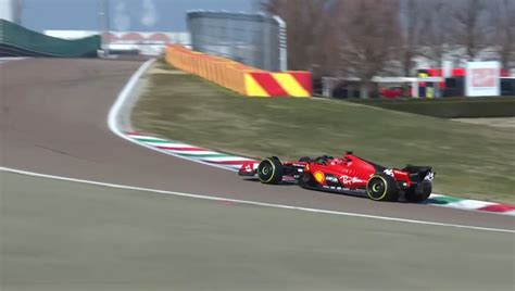 F La Ferrari Sf Subito In Pista A Fiorano