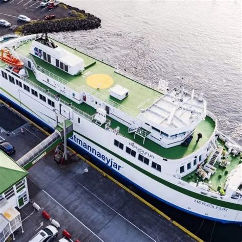 Ferry to Westman Islands - Ferry from Landeyjahöfn to Vestmannaeyjar ...