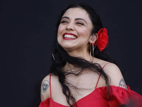 Mon Laferte Desató Locura En Instagram Con Imagen Antes De Gira Por