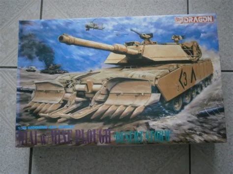 MAQUETTE CHAR M1A1 ABRAMS W MINE PLOUGH DESERT STORM DRAGON 1 35eme