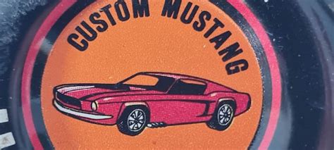 Vintage Mattel Hot Wheels Tin Badge Custom Must Gem