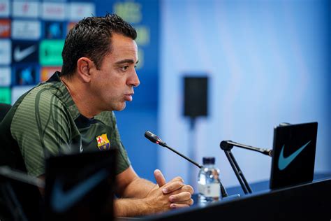 Barça Xavi pousse pour une révolution d arbitrage en Liga