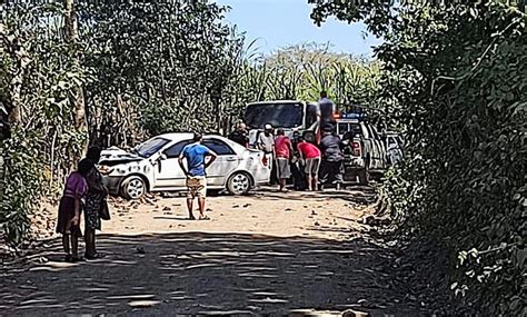 Fuerte accidente de tránsito deja al menos tres lesionados en