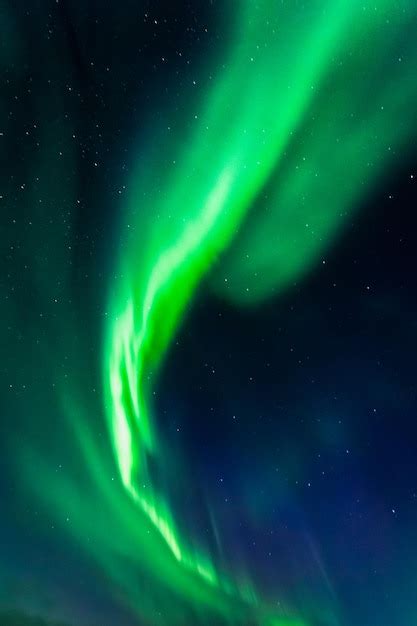 Impresionantes Auroras Boreales En Islandia En Verano Foto Premium