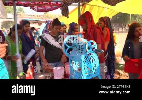 Bhil tribal Stock Videos & Footage - HD and 4K Video Clips - Alamy