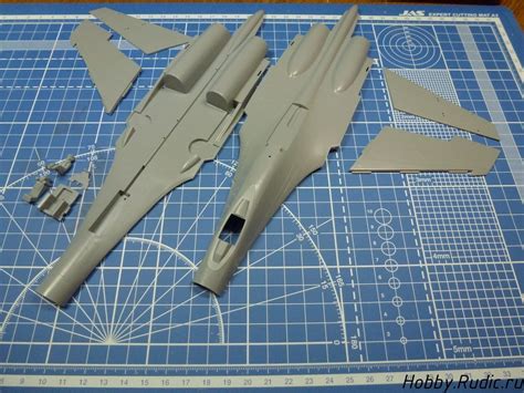 Сборка Су-33 от Звезды. Часть 1