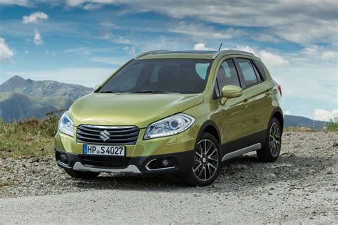 Suzuki SX4 S Cross Pricing And Specifications Photos 1 Of 14