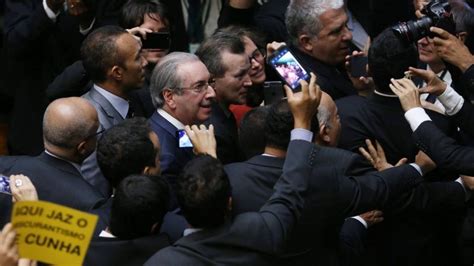 Eduardo Cunha tem prisão revogada mas continuará preso entenda BBC