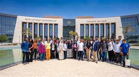 جامعة مصر للمعلوماتية تستقبل أوائل الثانوية العامة للتعرف على المنح