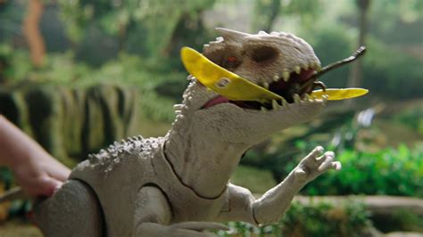 Animal & Dinosaur Action Figures Jurassic World Destroy 'N Devour ...