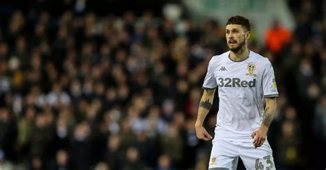 Leeds United Fans Will Love Delphs Message As Klich Provides Promotion