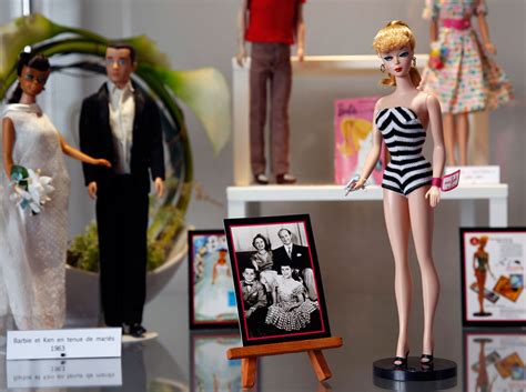 Жизненный путь куклы Барби Barbie