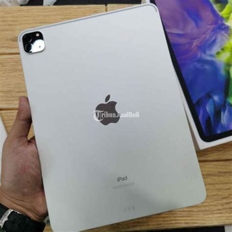 Tablet Apple IPad Pro 2020 11inch 128GB Silver Bekas Normal Fullset