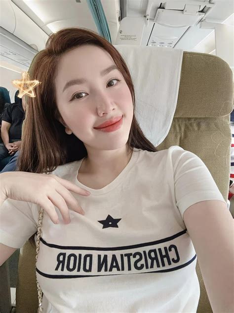 L Th N H Nh M M M M Khi M C Bikini B O Thy C C Ch Tr L I B T Ng Khi Netizen Nh N X T M P