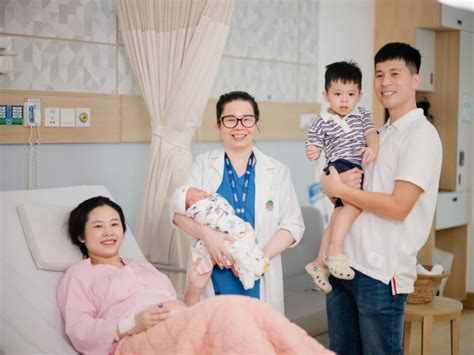 Hot Girl I N Bi N Sinh I N Cho C U Th I N Trai Nh T Nh T Vi T Nam H I Tuy N Th N N C