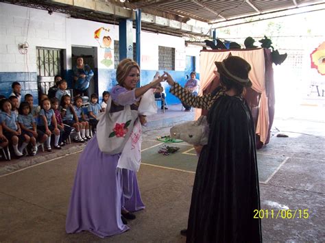 ASOCIACION DE MUJERES TECLEÑAS AMT EL NIÑO QUE LLEVAMOS DENTRO