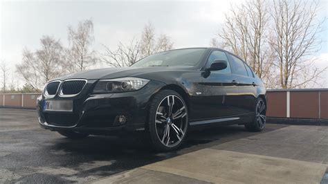 BMW 3 E90 Автомагнитола и камера заднего вида на номерном знаке — DRIVE2