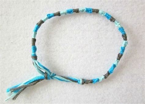 “Summer Camp Style” Friendship Bracelets You Can Make Right Now - Barnorama